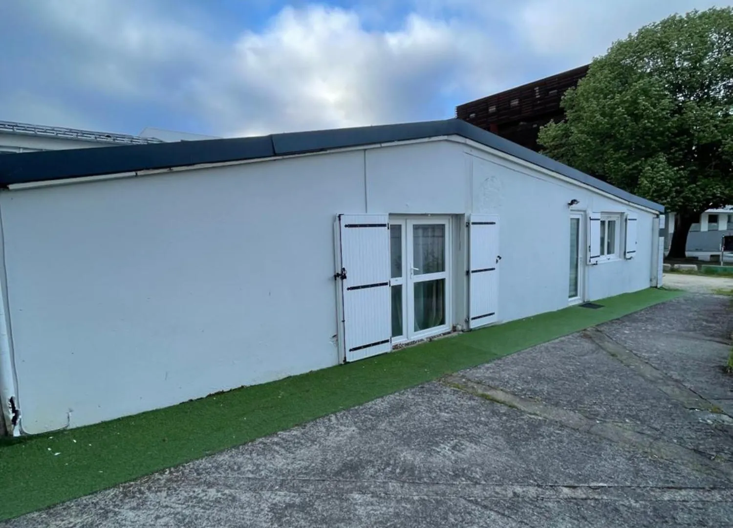Charmante Maison 3 Chambres Plein Centre Avec Parking Prive Gratuit Lorient 0*,  Fransa